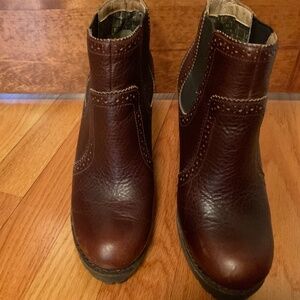 Sperry Top Sider Women’s Leather Heeled Boots (Excellent Condition!)